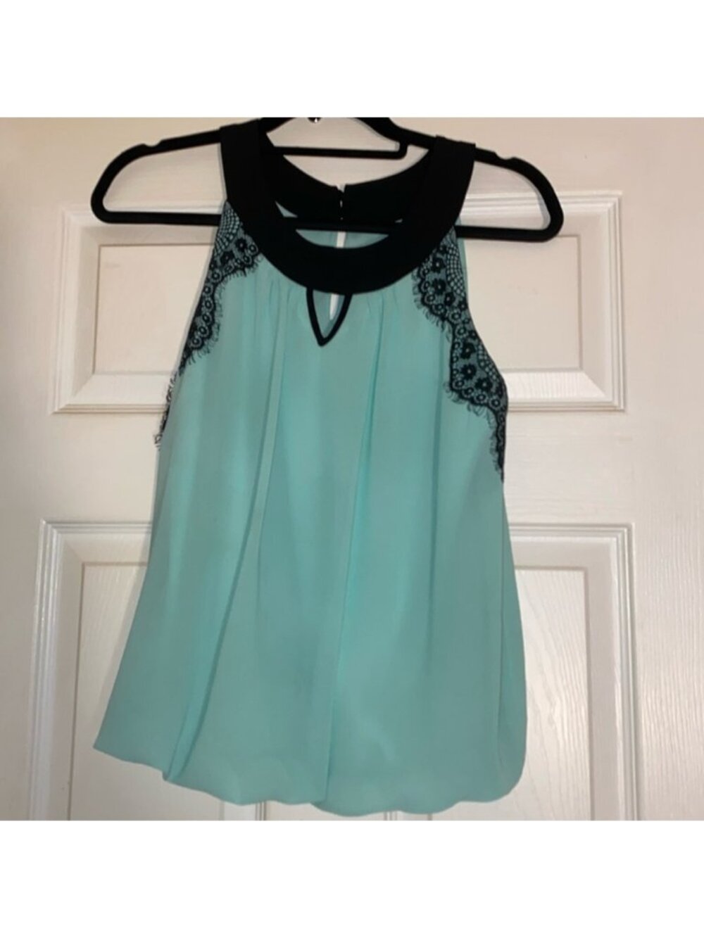 A.Byer sleeveless gathered bottom lace trim around  Beautiful Pale Green SZ S
